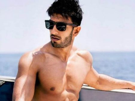 AWESOME! Ranveer Singh Plays A Stand-up Comedian In Befikre