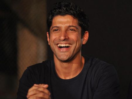 Farhan Akhtar Opens Up About His Link-ups In A Humorous Way!
