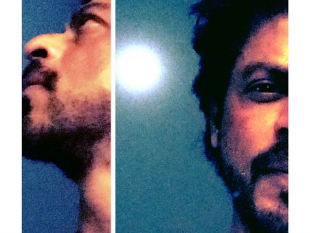 Must See! Shahrukh Khan Takes A Selfie With The 'Supermoon'