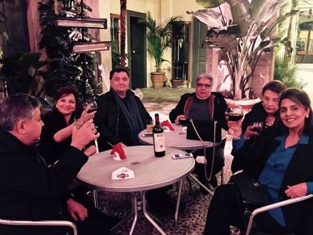 Strange! Rishi Kapoor Goes To Milan & Changes His Name To 'Duomo Milan' On Twitter!