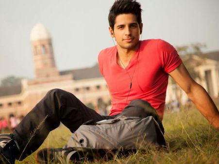The Adventurous Sidharth Malhotra To Go On A Solo Trip To New Zealand?