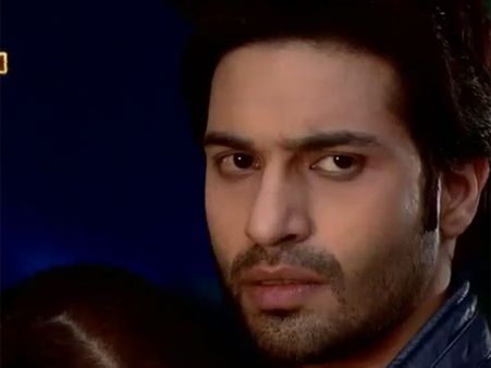 Udaan SPOILER ALERT: Chakor Refuses To Divorce Suraj; Imli To Kill Suraj?