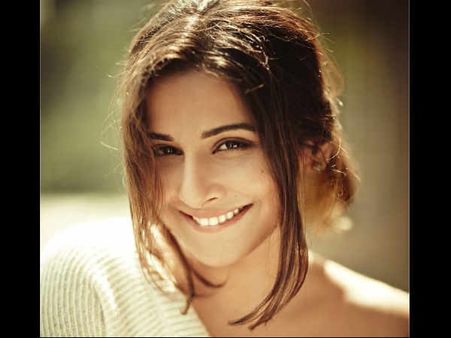 CONFIRMED! Vidya Balan To Play A Late Night RJ In Tumhari Sulu