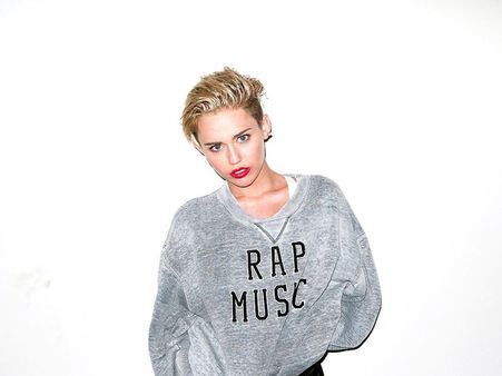 Christmas Always Makes Me Feel Deeply Sad Says Miley Cyrus