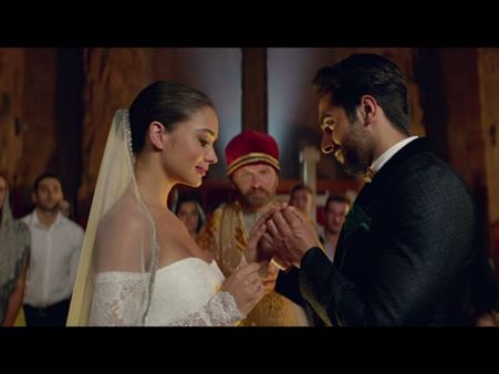 Ayushmann Khurrana & Amy Jackson Recreate Nusrat Fateh Ali Khan's Song!