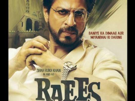 Raees First Day (Opening) Box Office Collection! Shahrukh Khan Beats Hrithik Roshan In The Battle