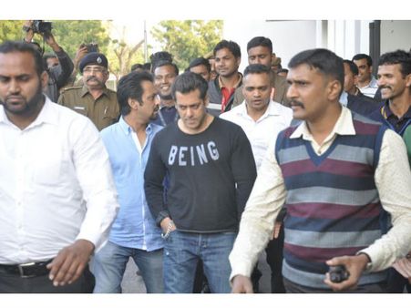 Salman Khan Pleads 'Not Guilty' In The Blackbuck Poaching Case!