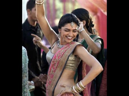 Guess Which Party Song Makes Deepika Padukone Want To Hit The Dance Floor!