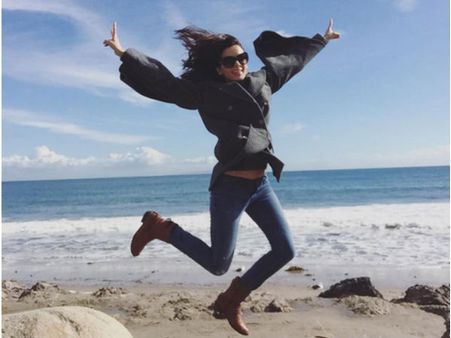 See Pic! Evelyn Sharma Feels Like A Bird In Los Angeles