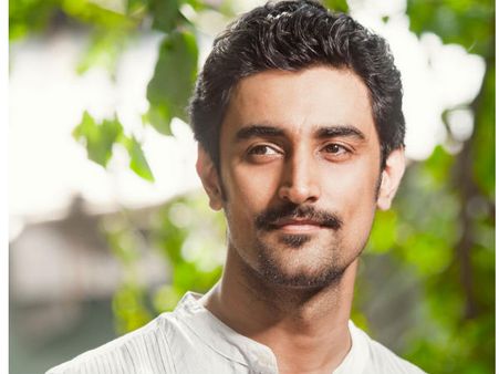 People Called Me 'The Next Big Thing' After Rang De Basanti: Kunal Kapoor