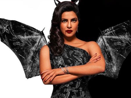 Priyanka Chopra Supports 'Women's March' Against Donald Trump!