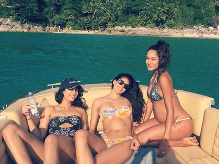 OOH LA LA! Pregnant Lisa Haydon Spotted Flaunting Her Baby Bump In A Bikini!