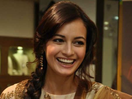 Dia Mirza Opens Up About Her Role In Ranbir Kapoor Starrer Sanjay Dutt's Biopic!