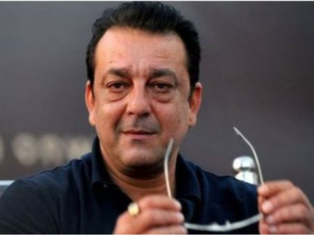 Sanjay Dutt Gives 'Jadoo Ki Jhappi' To All His Fans!