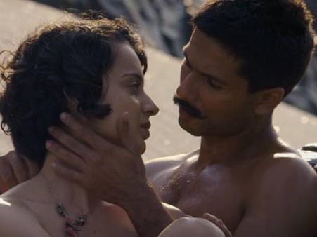 Horrible! Shooting Intimate Scenes With Shahid Kapoor Was A TRAGEDY For Kangana Ranaut!
