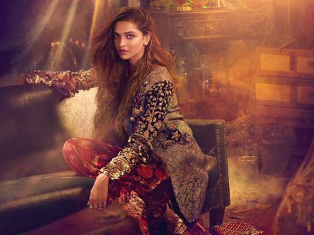 Deepika Padukone Refuses To Comment On The Arson Attack On Padmavati Sets!