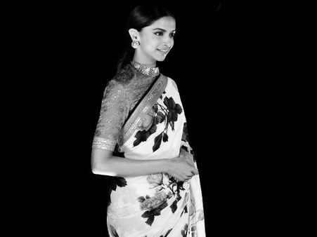 Aww, We Feel You! Deepika Padukone Reveals One Moment She Wished She Had Captured On Her Phone!