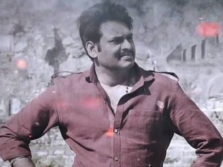 Pawan Kalyan's Mira Mira Meesam Takes Youtube By Storm!