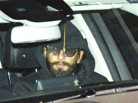 Ranveer Singh Suffers From An Injury On His Face, Undergoes Surgery!