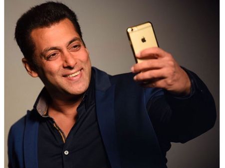 Salman Khan To Enter The Smartphone Business? Plans Of Launching 'Being Smart' Mobile Surfaces!