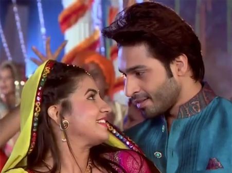 Udaan SPOILER: Holi Special; Suraj To Realize His Love For Chakor!