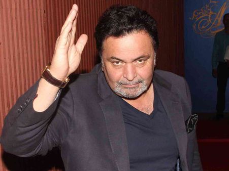 Whoa! Troll Lord Rishi Kapoor Fights With People Even In Twitter DMs!