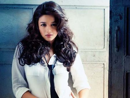 Alia Bhatt's Love Secrets Only For Best Friends