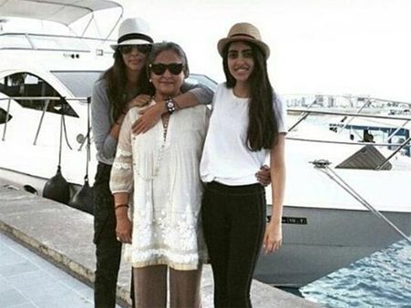 Move Over Aaradhya! Jaya Bachchan's Uber Cool Picture With Navya Naveli Nanda Is All You Need To See