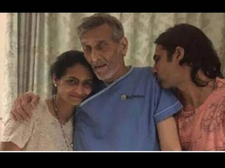RIP! Veteran Actor Vinod Khanna PASSES AWAY At The Age Of 70!