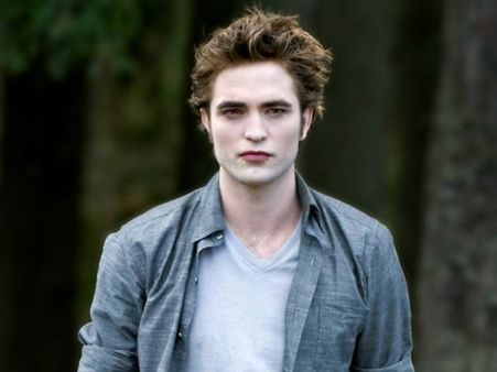 Robert Pattinson Keen To Reprise His Role In Twilight Reboot