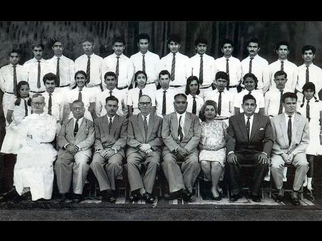 Can You Guess Where Vinod Khanna Is In This School Group Picture?