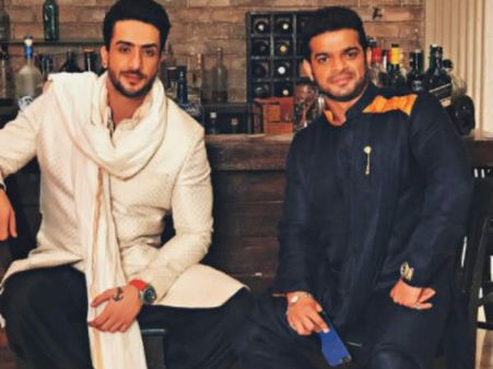Yeh Hai Mohabbatein’s Aly Goni Shares An Emotional Message For Karan Patel; Is He Quitting The Show?