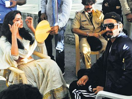 Did You Know? Deepika Padukone Broke Down On Goliyon Ki Raasleela Ram-Leela’s Set!