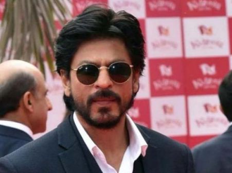 Inside Details! What Shahrukh Khan Did When Two Crew Members Got Hurt On The Sets Of His Film