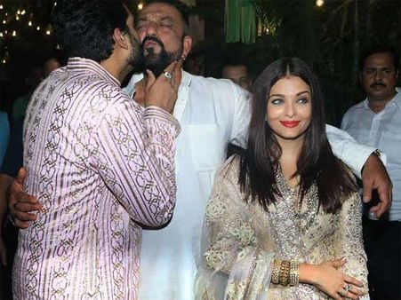 FORGET About The Intimate Scenes! Aishwarya Rai Bachchan Does Not Even Know About Sanjay Dutt’s Film