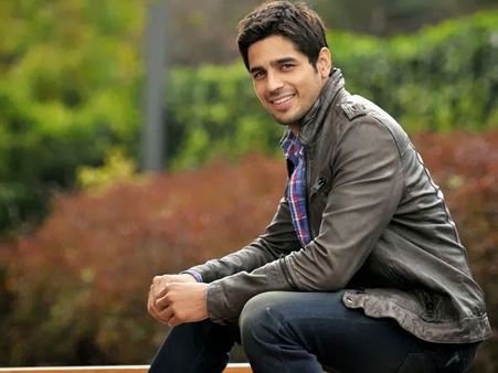 Sidharth Malhotra To Start Aiyaary Shoot In Kashmir