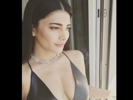 HATERS BEWARE! Shruti Haasan REACTS To Reports Of Her Lip Job & Her Answer Does Make A Lot Of Sense
