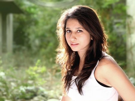 Manvita Harish Post A Picture With British Actor Danny Sapani