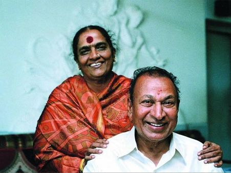 Actor Srinivasa Murthy Reveals Parvathamma Rajkumar's Last Wish!