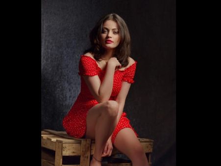 SCARY! Aishwarya Rai Lookalike Sneha Ullal Was Diagnosed With This Blood-Related Illness!