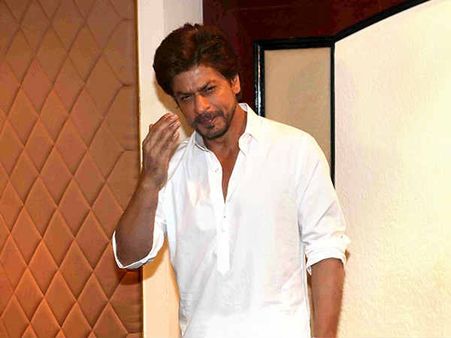 HEART-FELT TALKS: Jab We Met Superstar Shahrukh Khan For An Eid Lunch This Year!