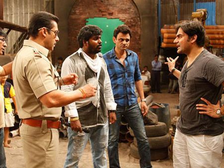 Salman Khan Is Happy That Arbaaz Khan Is NOT Directing Dabangg 3; Says Sohail Is A Better Director!