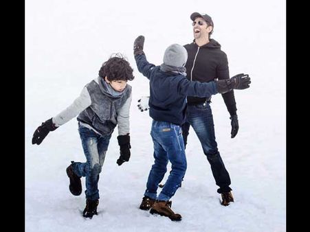 Hrithik Roshan Plays In The Snow With Hrehaan & Hridhaan! View Pictures