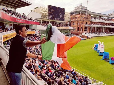 Akshay Kumar Holds The Indian Flag Upside Down At The Lords Stadium In England! Apologises