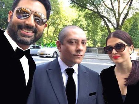 Bollywood's Most Beautiful Couple! Aishwarya Rai Bachchan Spotted With Abhishek Bachchan In New York