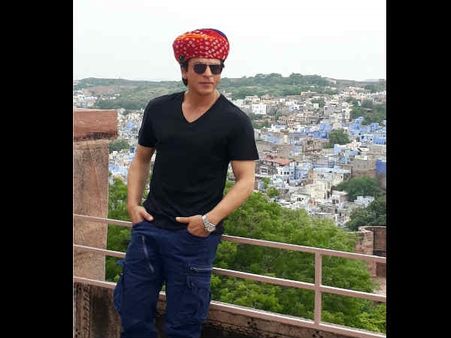 Shahrukh Khan's Special Effort To Be Present For The Trailer Launch Of JHMS