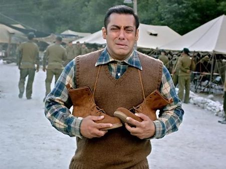 HUGE LOSSES! Salman Khan To Pay Money To The Distributors After The Poor Performance Of Tubelight?