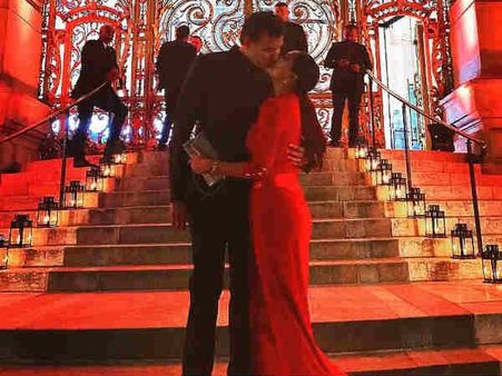 PASSIONATE LOVE! A Red HOT Lisa Haydon Shares A Lip-Lock With Her Hubby Dino Lalvani