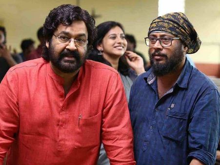 Mohanlal & Lal Jose Wrap Up Velipadinte Pusthakam
