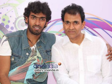 Vinay Rajkumar To Act In Achchari; Will Get To Romance 4 Heroines!